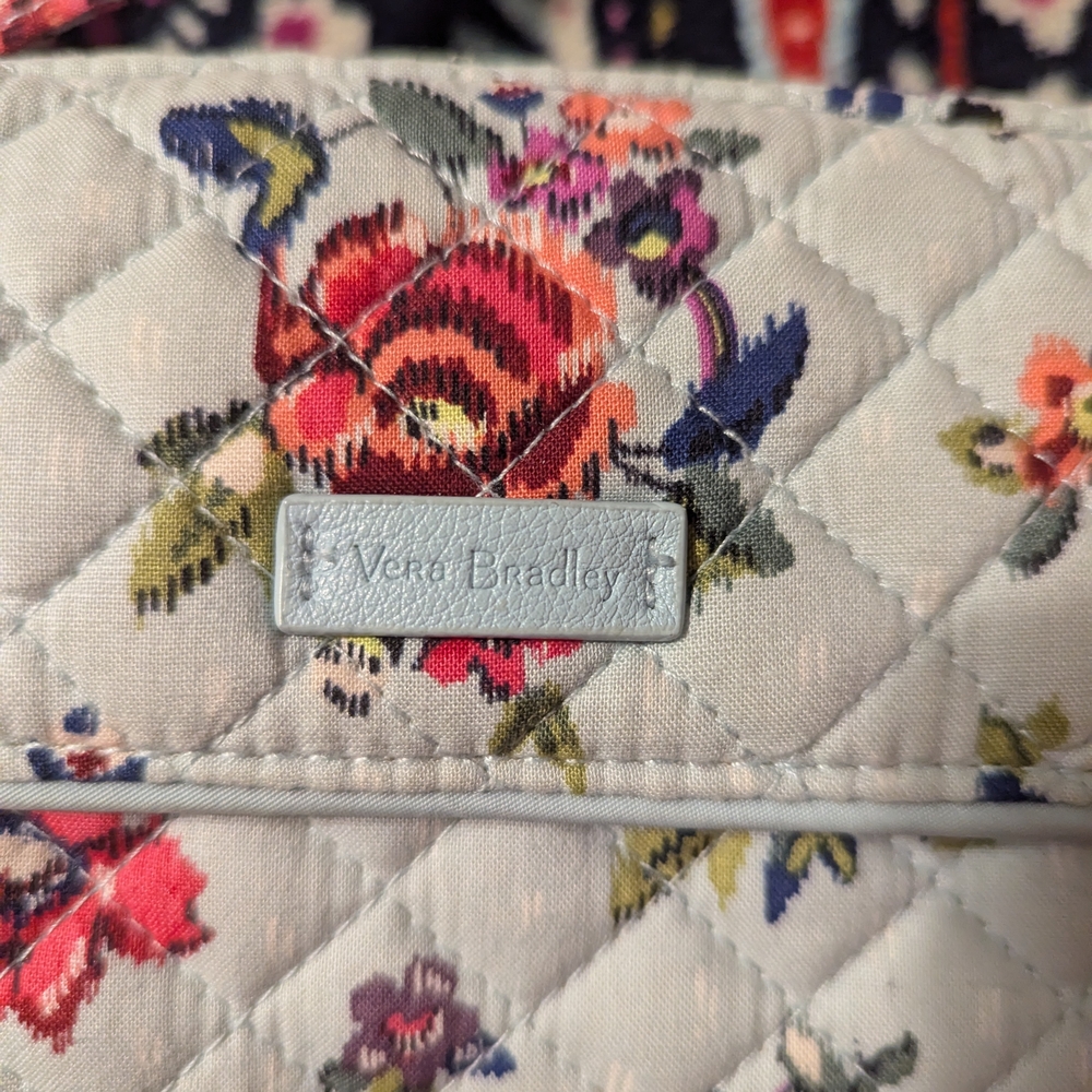 Vera Bradley Quilted Floral Crossbody Bag - Cream and Pink - Picture 2 of 7